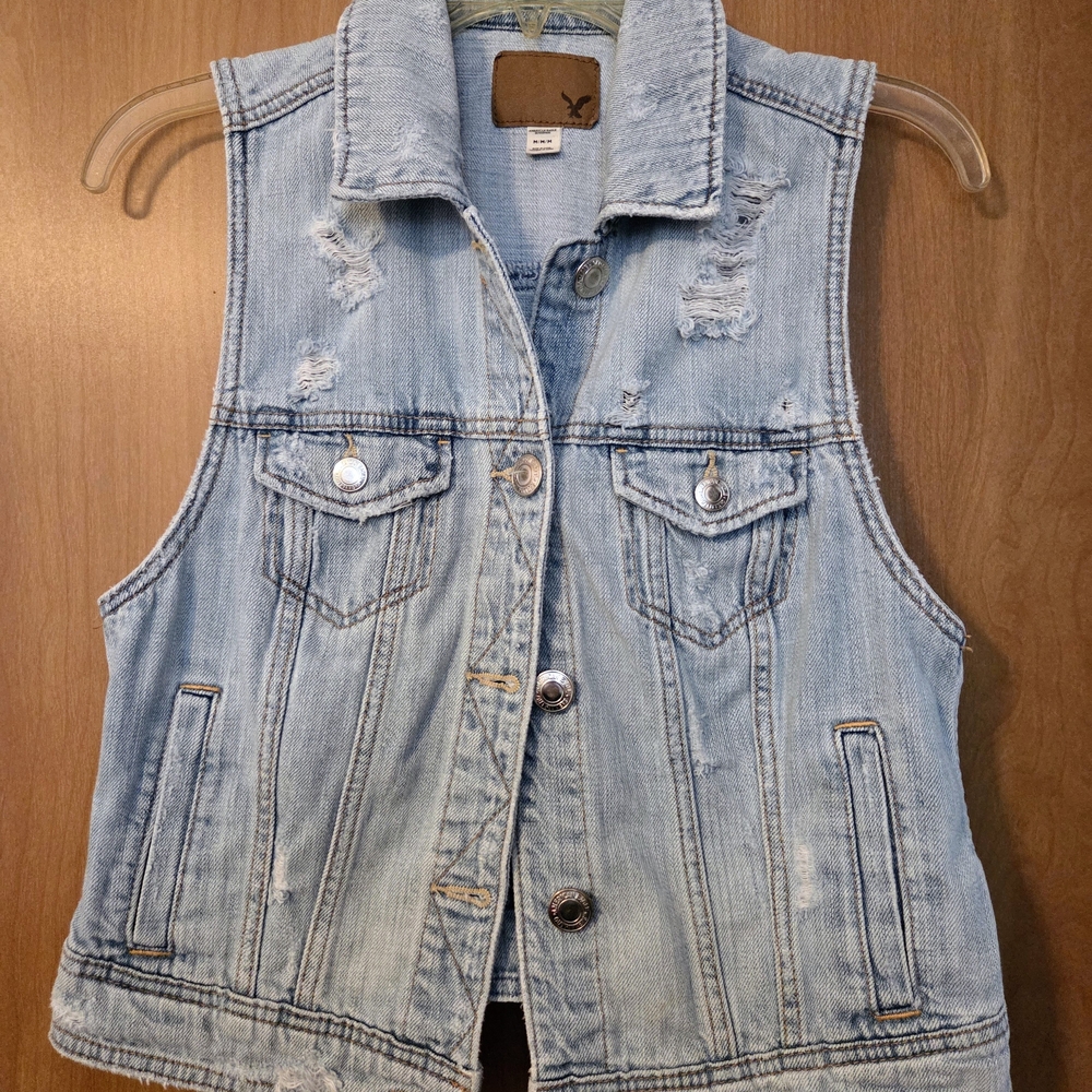 American Eagle Outfitters Light Blue Denim Vest